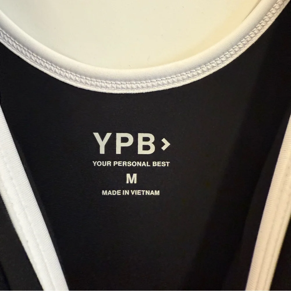 YPB Abercrombie and Fitch Black and White Athletic Romper. Size M - Picture 2 of 3